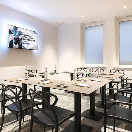 Du Parc Centre 3* تيونفيل