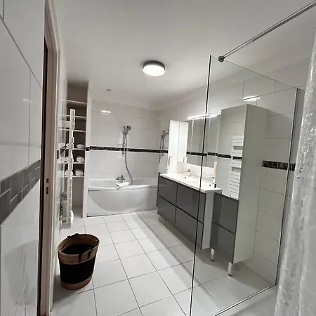 Du Parc 3*