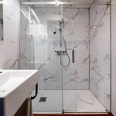 Du Parc Centre Szálloda 3*